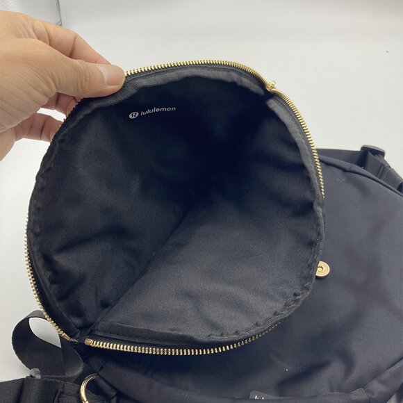 Lululemon All Night Festival Bag 5 L (Black/Gold 5L) - Picture 3 of 6